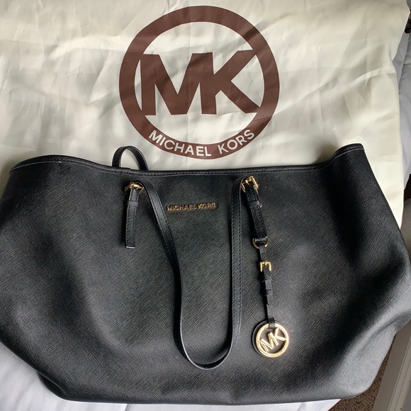 Michael Kors tote - Picture 1 of 3